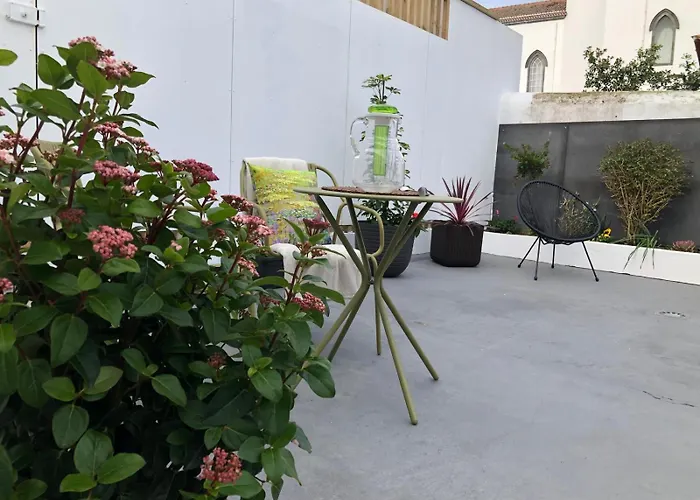 度假居 Grandparents' House 蓬塔德尔加达